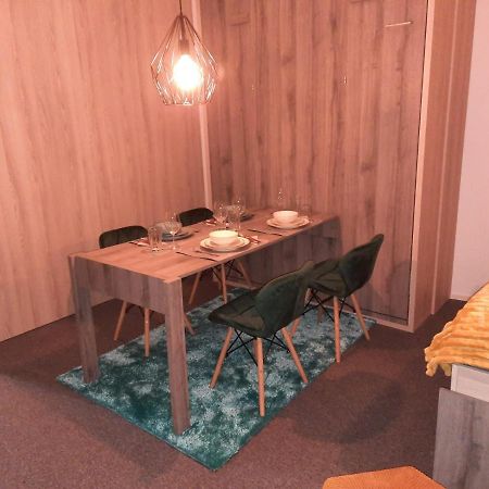 Apartman Artemis Besenova Luaran gambar